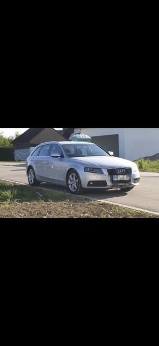 Audi a4 b8 bine dotat din fabrică