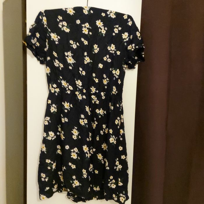 Vind rochie marimea 38.