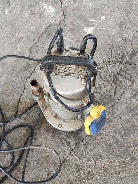 Водяной насос для откачки воды