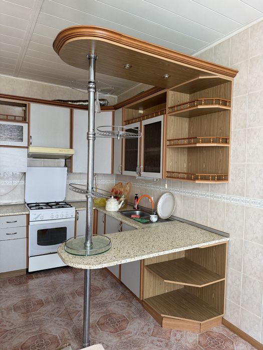 Кухонный гарнитур угловой