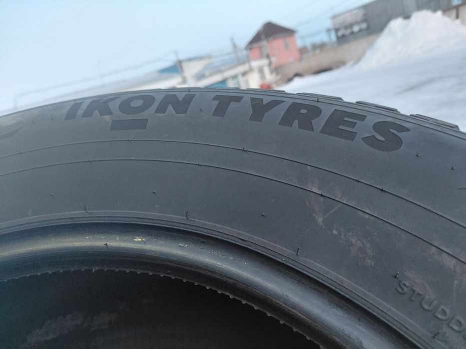 Продам шины комплек