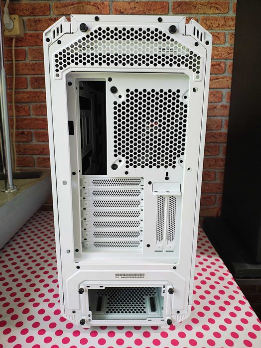Carcasa PC Gaming Be Quiet! Silent Base 802 White.