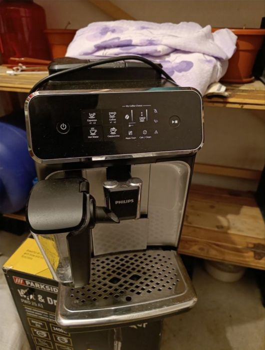 Espressor automat Philips seria 2200 latte go EP 2236/40