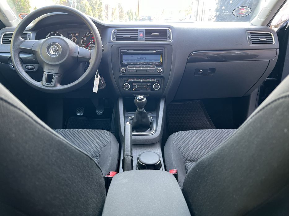 Vand VW Jetta 1.6 diesel , euro 5 !