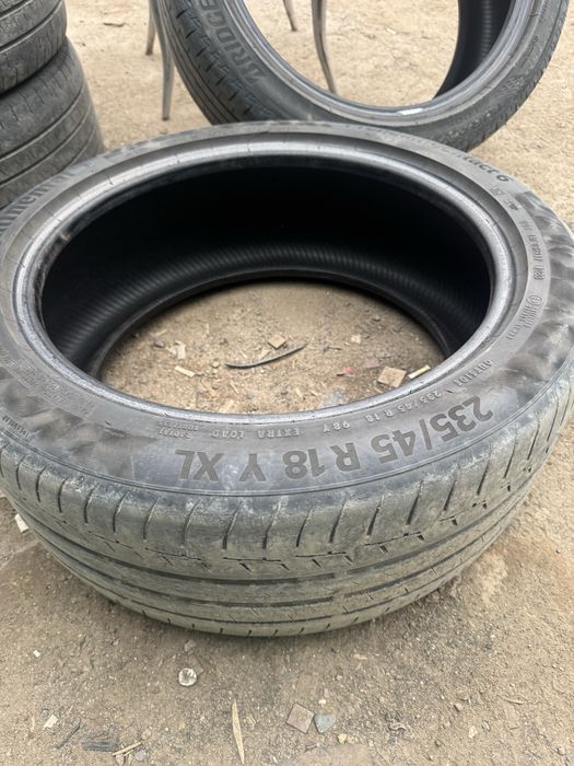 Продам б/у шины R18
