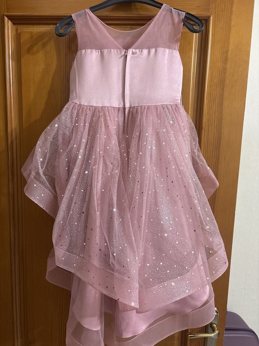 Платье праздничное