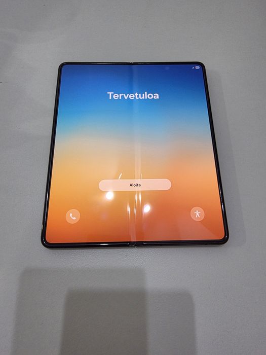 Samsung Z Fold 5, 12GB RAM, 512GB dual sim