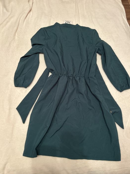 Зелена рокля нова