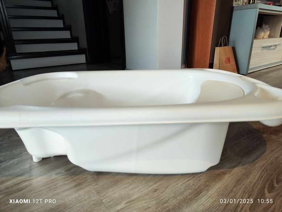 Cadita de baie pentru bebelusi