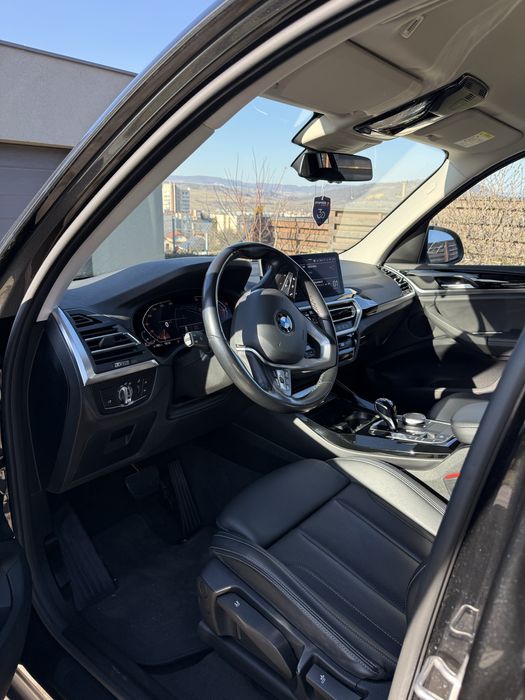 BMW X3 sDrive18d Hybrid 2022 Automată 35.000 km – 31.000€