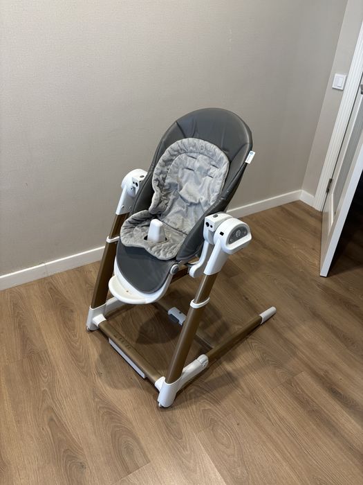 Детский стульчик для кормления