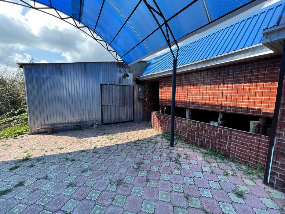 Продаётся половина дома мкрн.Береке