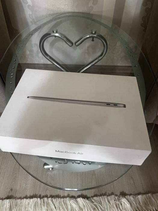 MacBook Air M1 8/256 Silver