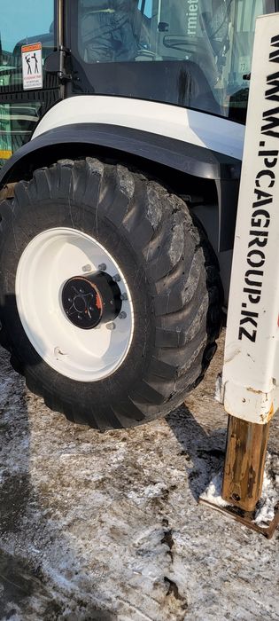 Продам резину на экскаватор погрузчик