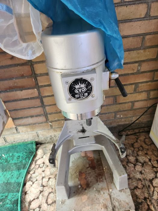 Pishiriq uchun Pechka 3 etajli 380 voltli