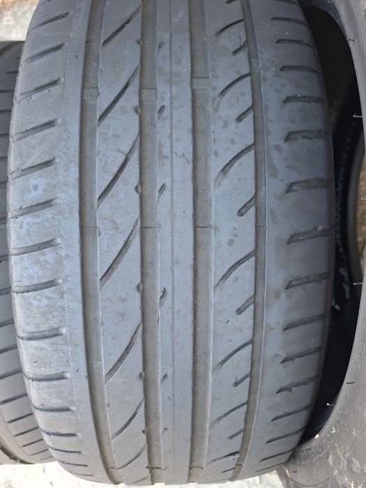 Продам шины 245/45/18 сайлун