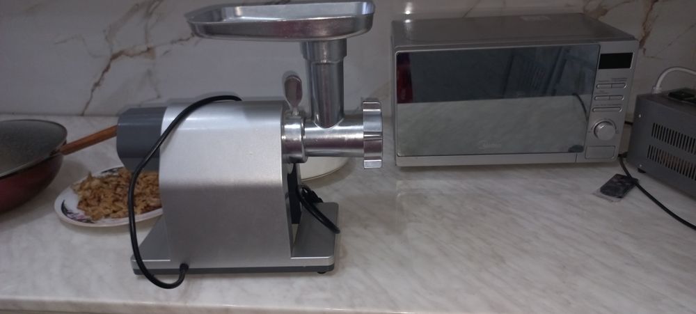 Мясорубка сатамын. Бағасы 55000.