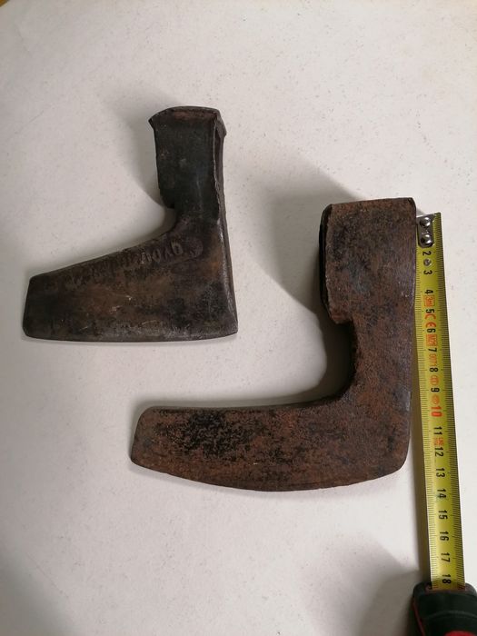 Брадви 4 бр. - стари