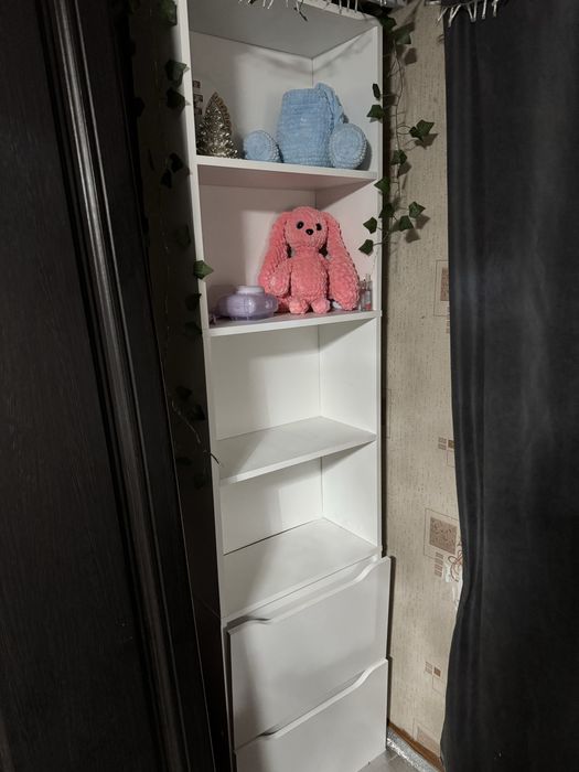 Шкаф в белом цвете