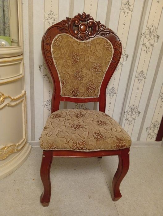 Стулья для гостиной