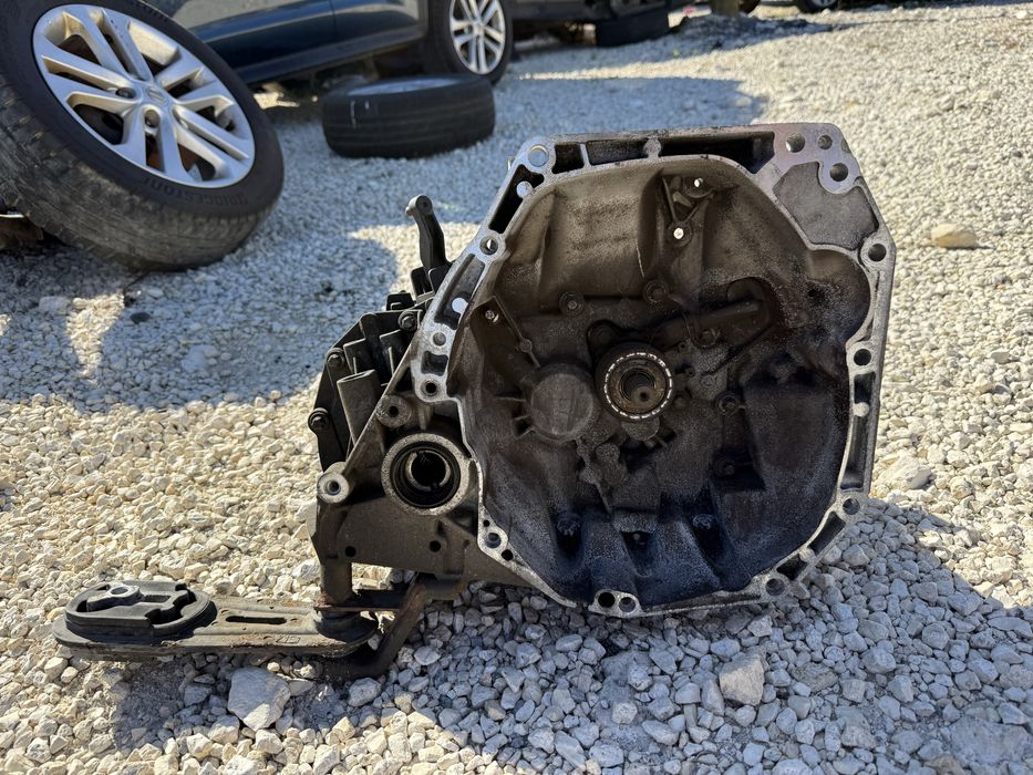 Скоростна кутия Nissan Juke 1.6 бензин