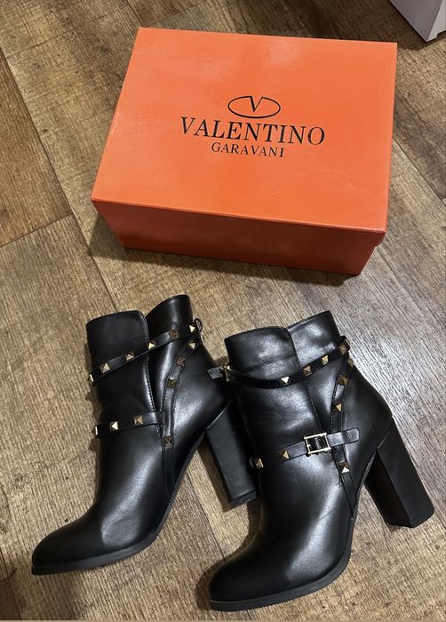 Ботильоны Valentino