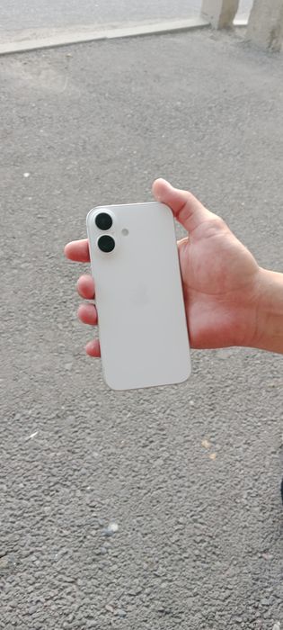 Айфон 16 белый цвет