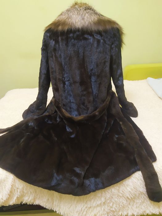 Продам норковую шубу