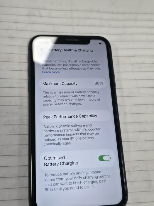 Iphone 11 - 64 gb - 88 % battery