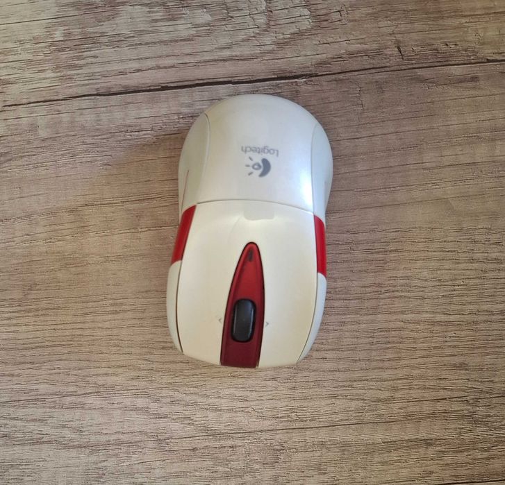 Продам мышку logitech M525