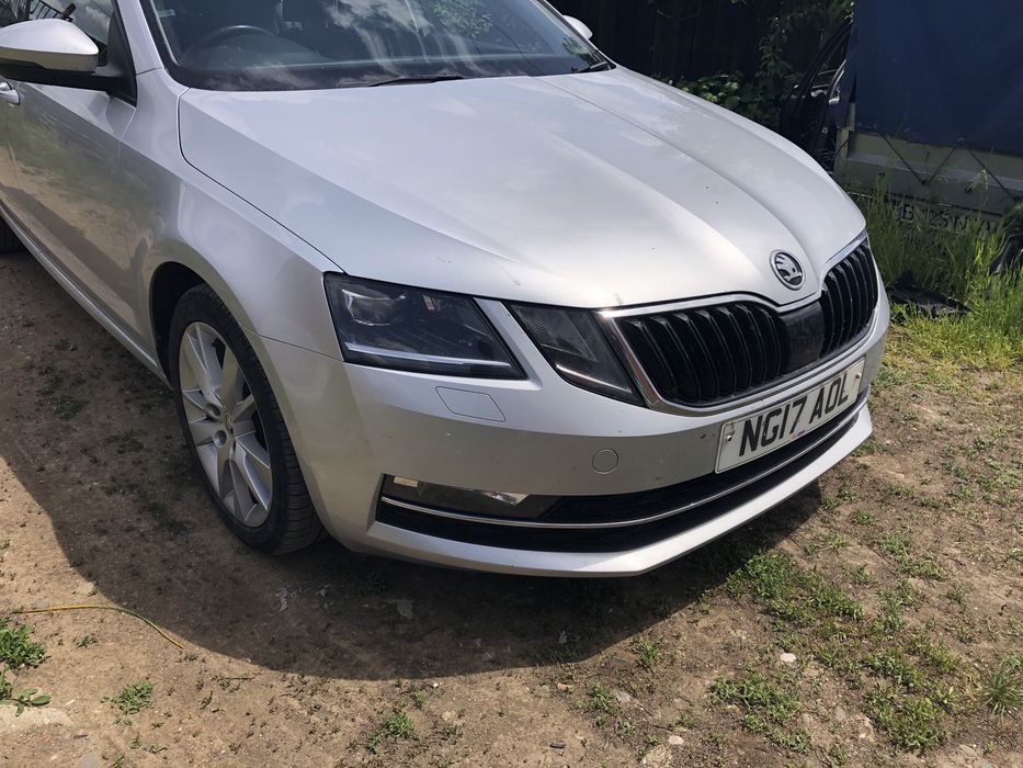 Fata completa Skoda Octavia 3 facelift 2017-2020 Bara fata capota aripa stanga dreapta far xenon faruri trager 2.0 tdi Euro 6 CRM CRMB LA7W SYV