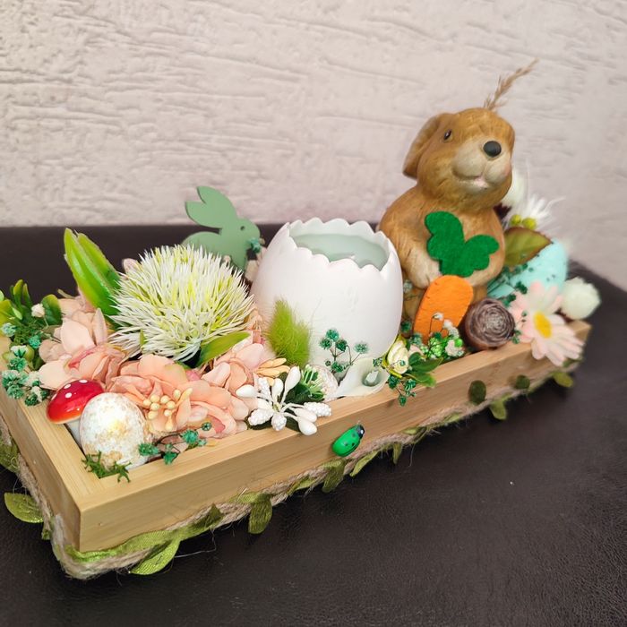 Великденски и пролетни декорации-венци,панери