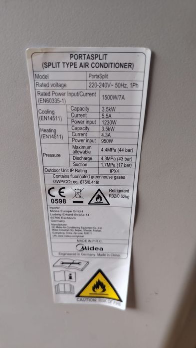 Vând aer condiționat Midea portabil