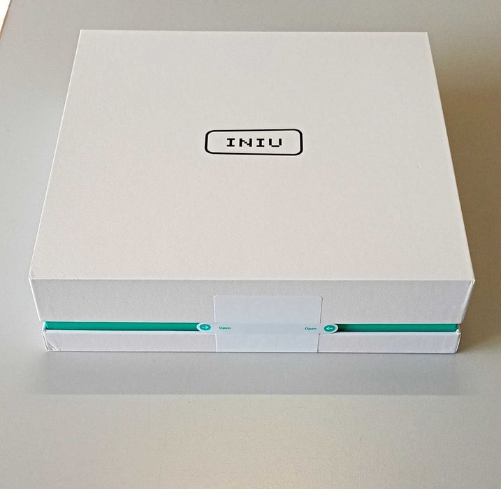 Baterie Externa GIFT Edition INIU Cougar P64-E1 140W Fast Charging Power Bank 25000mAh + Cablu USB-C 240W + Cablu USB-C 100W
