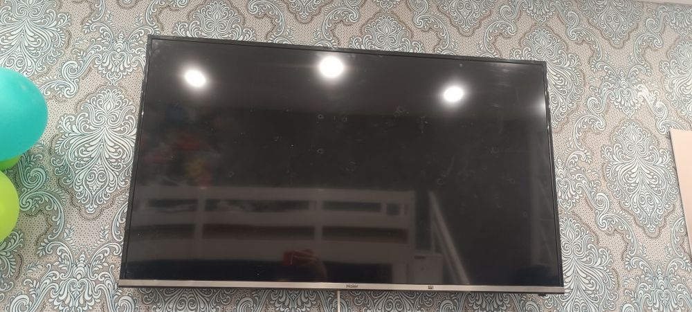 Продам телевизор на запчасти