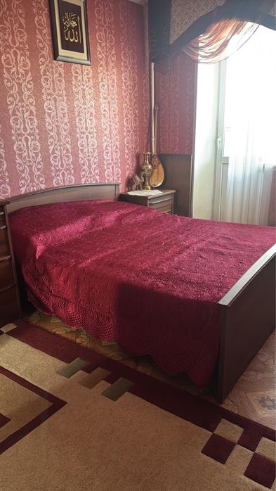 Продам спальный гарнитур
