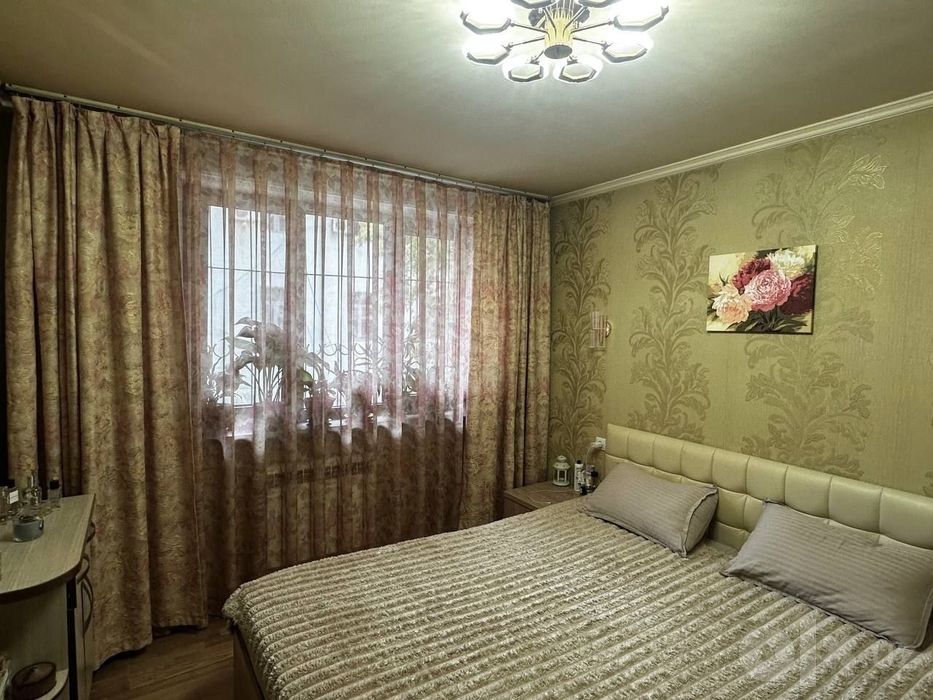 Продается 3/2/5 ул Шота Руставели ор-р 60я поликлиника Пед институт