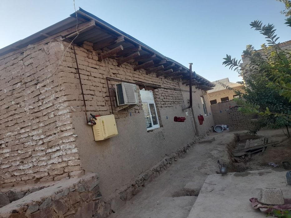 Qurilishi tuganlanmagan uchaska sotiladi