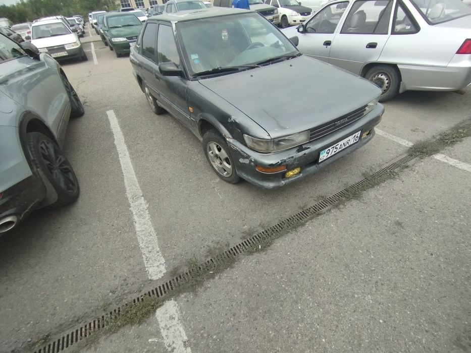 Toyota Corolla E90