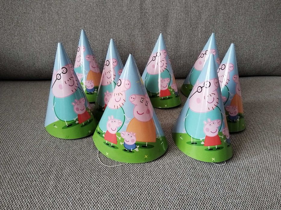 12 балона и 8 парти шапки пепа