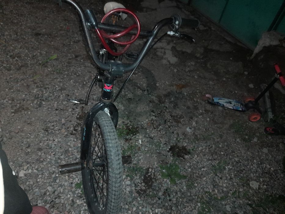 Продам BMX  состояние нормальное