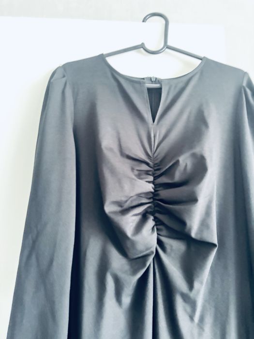 Продается черное базовое платье