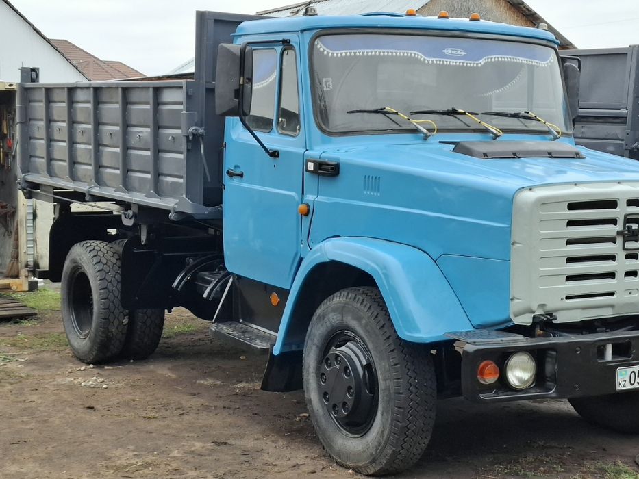 Продам зил сельхозник..