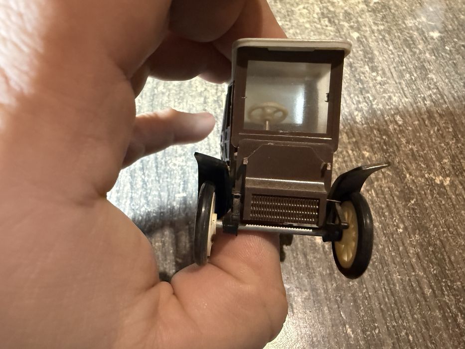 Ретро колички играчки