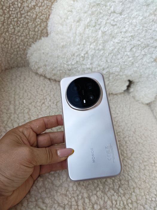 Honor Magic 8 Pro Gold