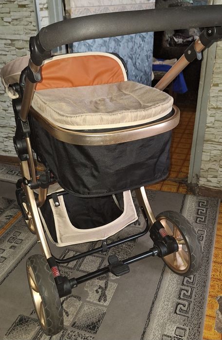 Продам коляски. В отличном состоянии