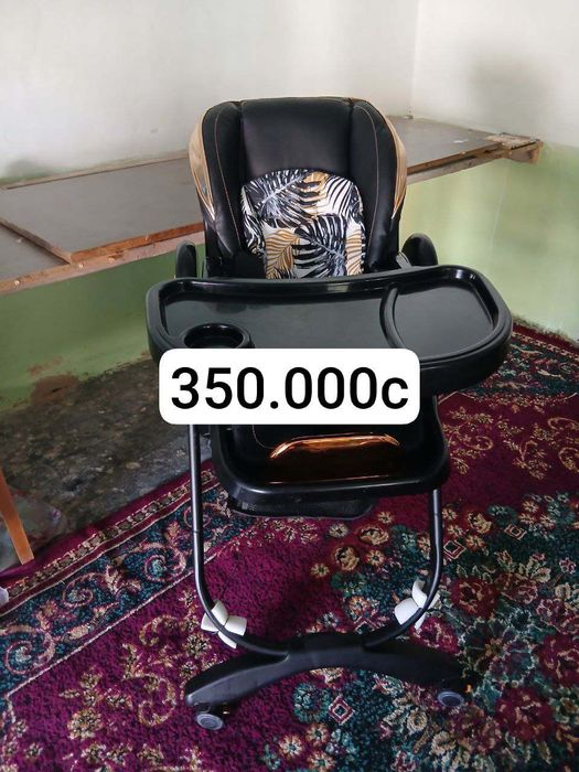 Сотилади болалар нарсалари келишган холда.