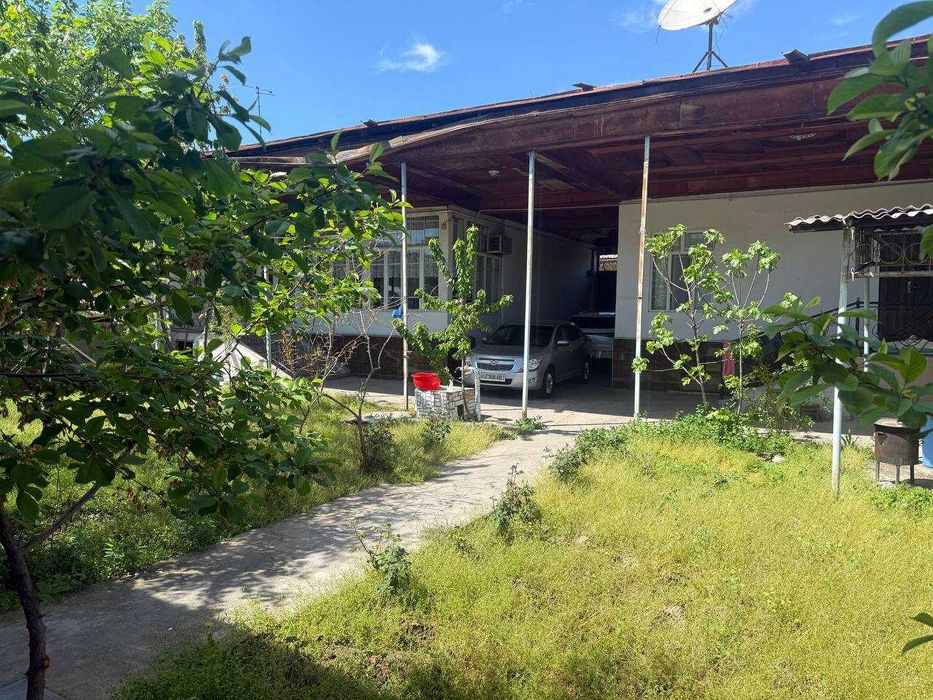 СРОЧНО!! Продается участок в Яшнабаде 6 соток 5 ком улица Киргизбойота