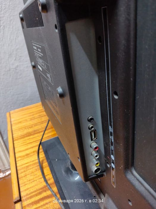 Телевизор плоский Elenberg чёрный LD32S62W