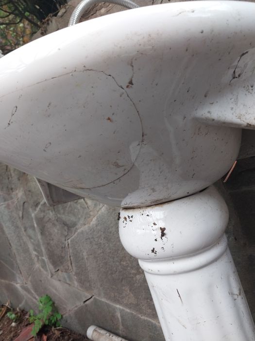 Раковина угловая 34 на 34 см